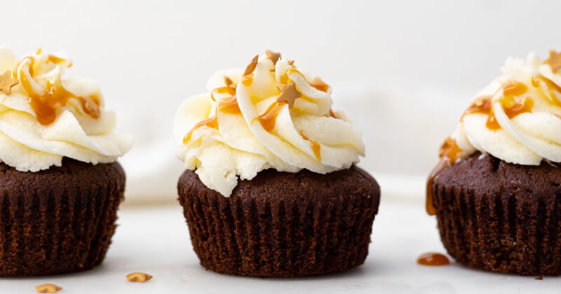 3 creamy cupcakes