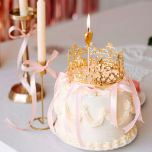 A Cake with a Crown - Image