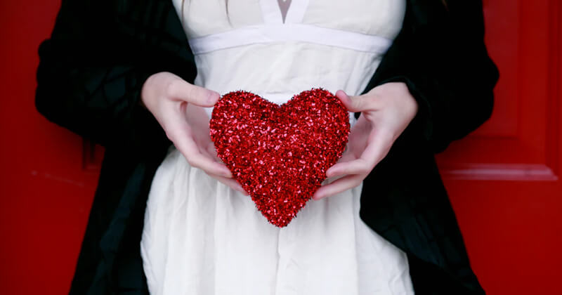 30 Best Valentine’s Day Color Schemes - Cover Image