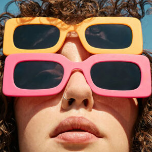Woman wearing 3D glasses - Image